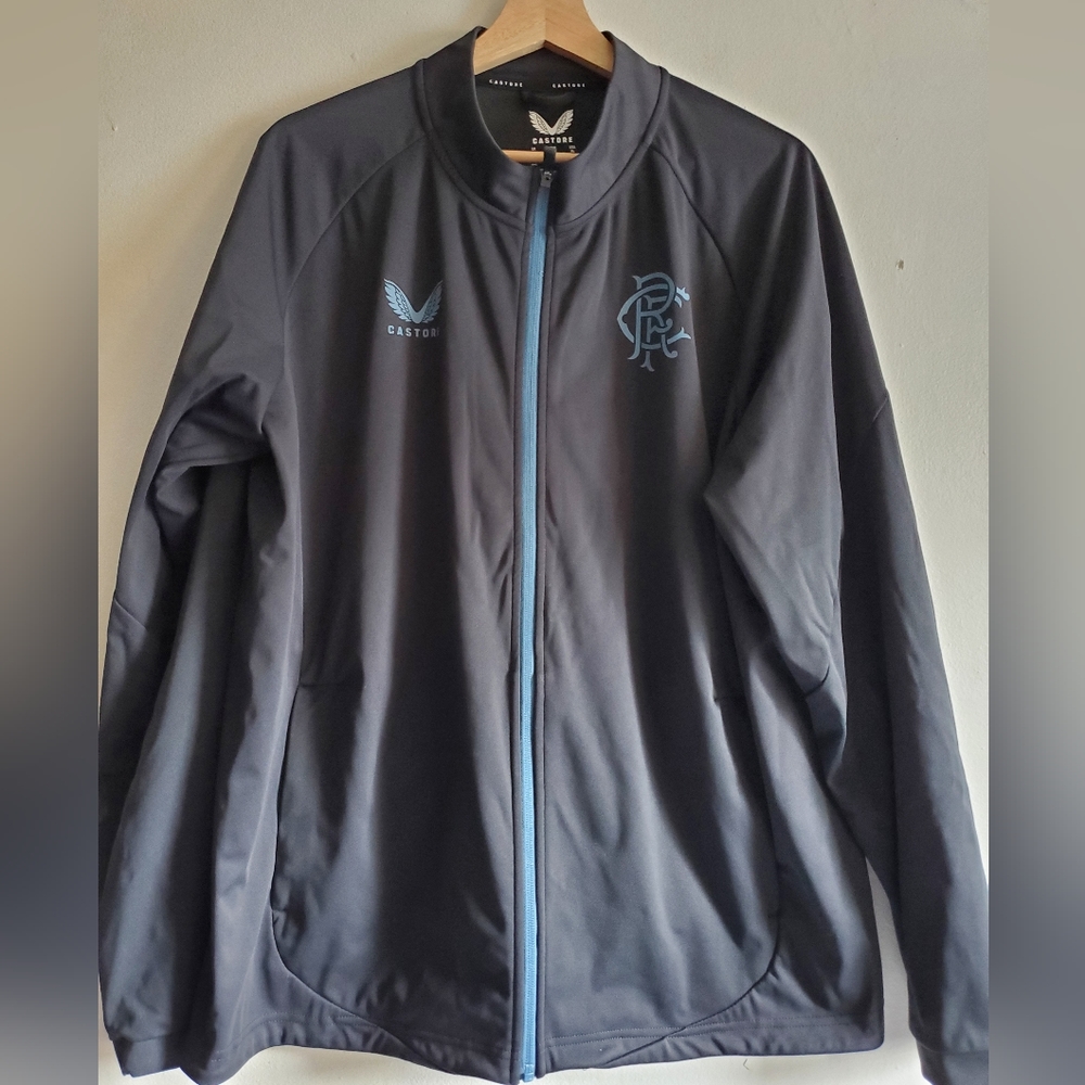 COPY - Castore men's  full zip jacket size XL.